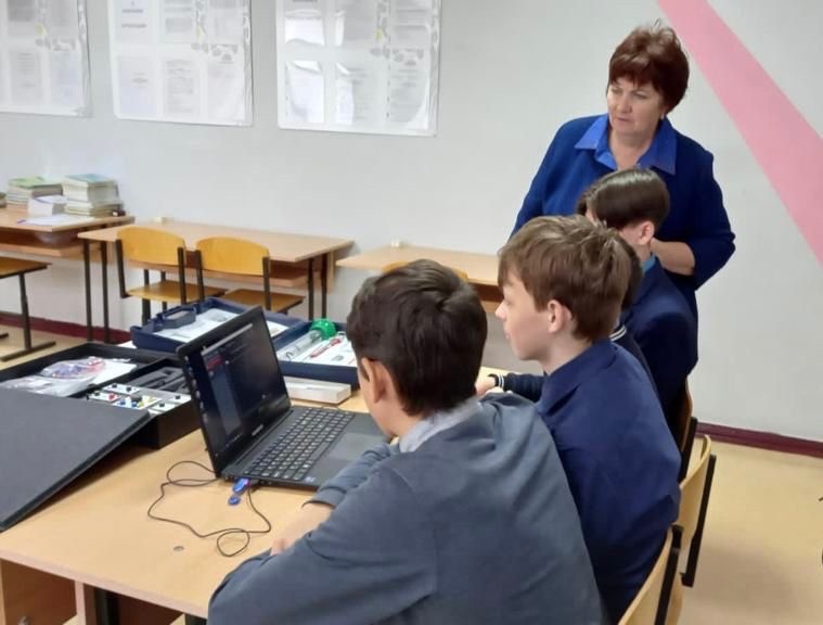 Занятие в «Академии занимательных наук».