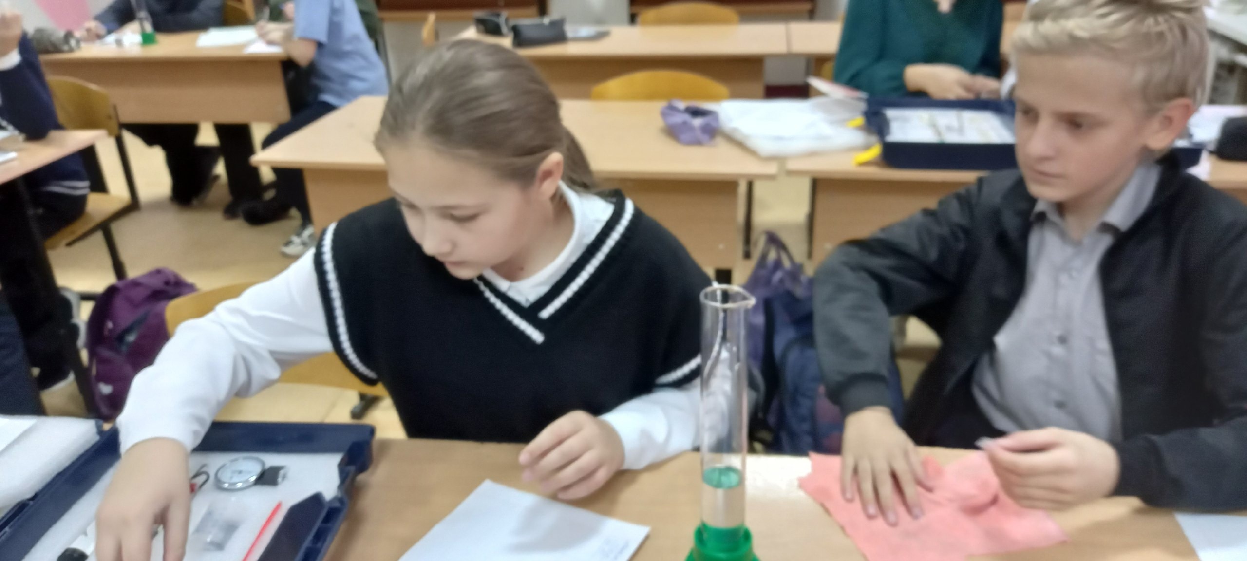 На занатии.